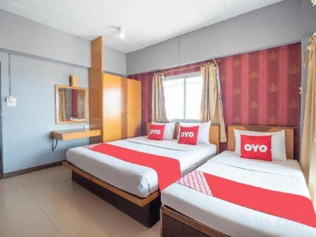 Oyo 44100 Hotel Casavilla Petaling Jaya Exterior photo