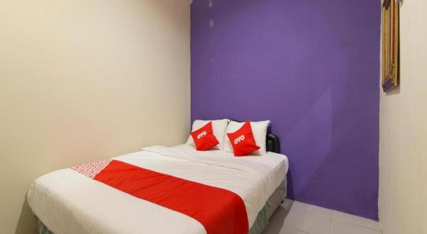 Oyo 44100 Hotel Casavilla Petaling Jaya Exterior photo