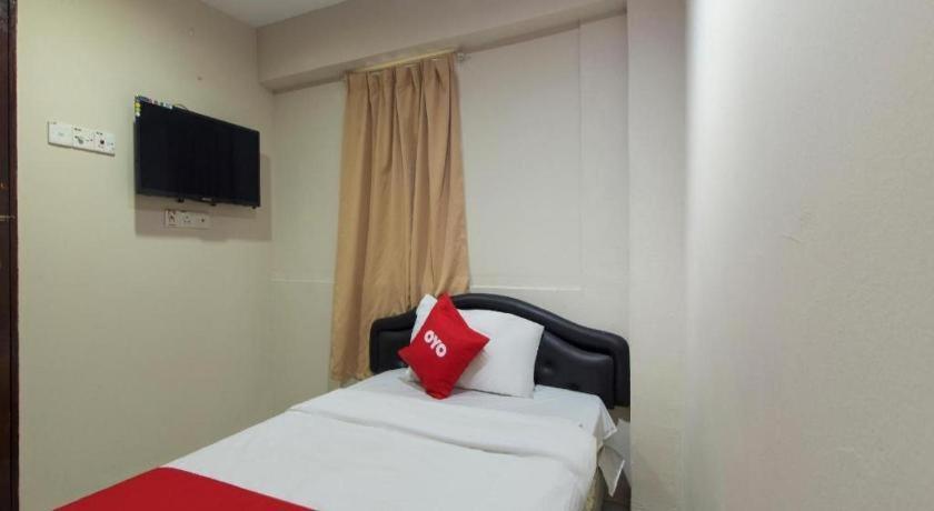 Oyo 44100 Hotel Casavilla Petaling Jaya Exterior photo