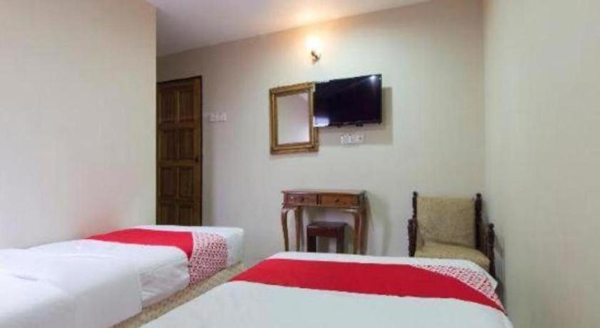 Oyo 44100 Hotel Casavilla Petaling Jaya Exterior photo
