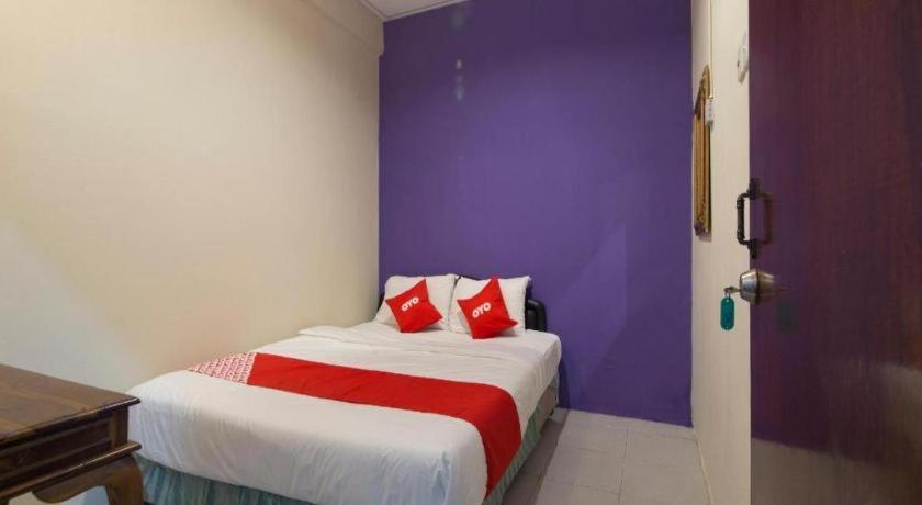 Oyo 44100 Hotel Casavilla Petaling Jaya Exterior photo